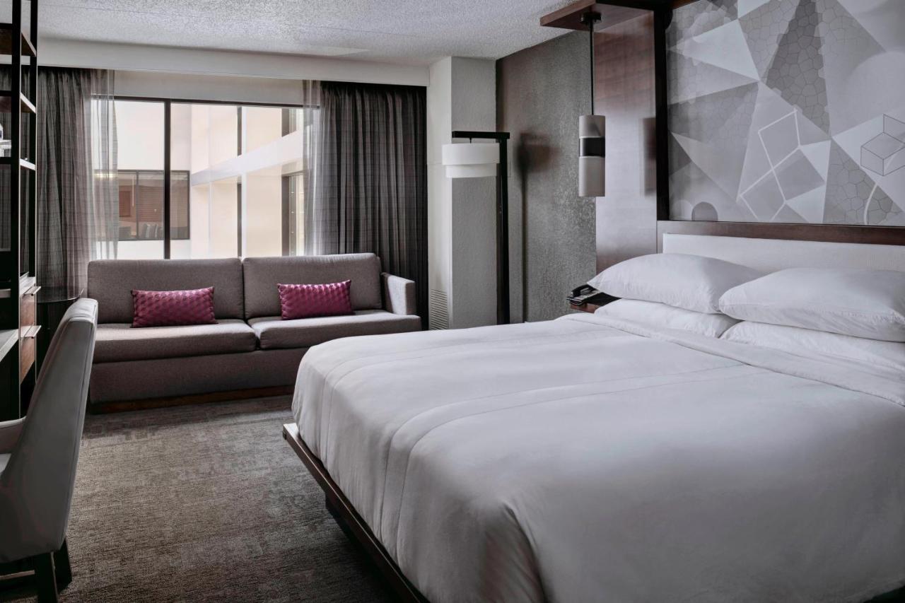 Marriott East Lansing At University Place Exterior foto