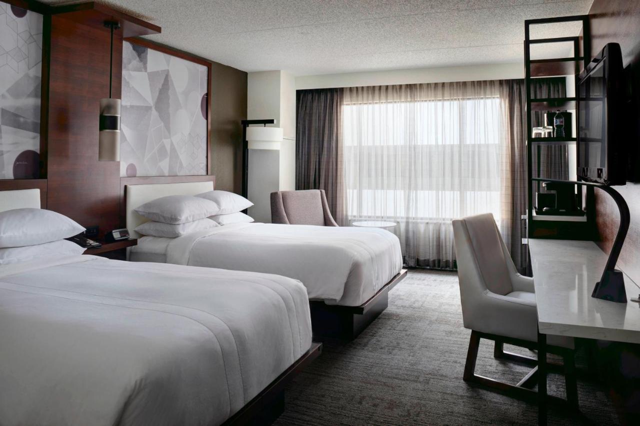 Marriott East Lansing At University Place Exterior foto
